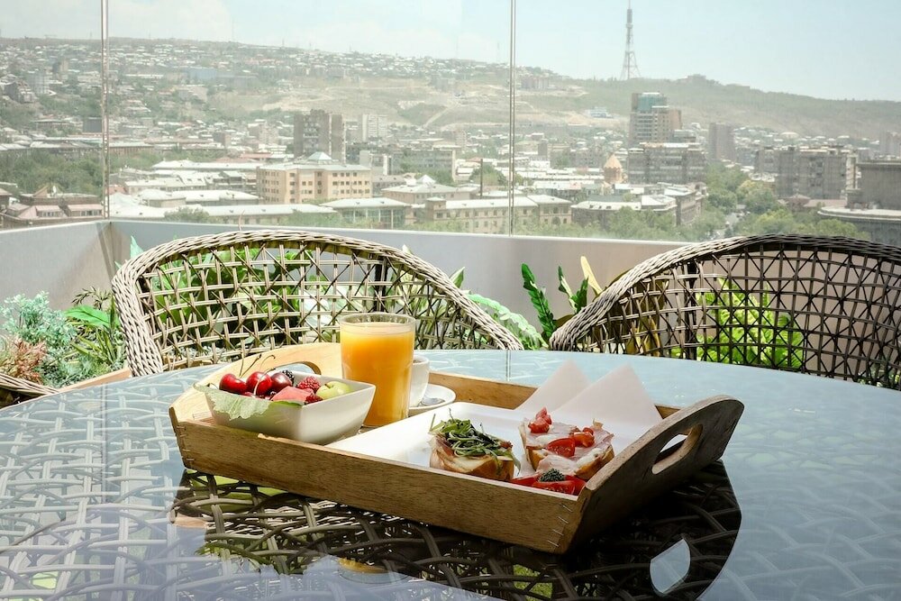 Фото Opera Suite Hotel