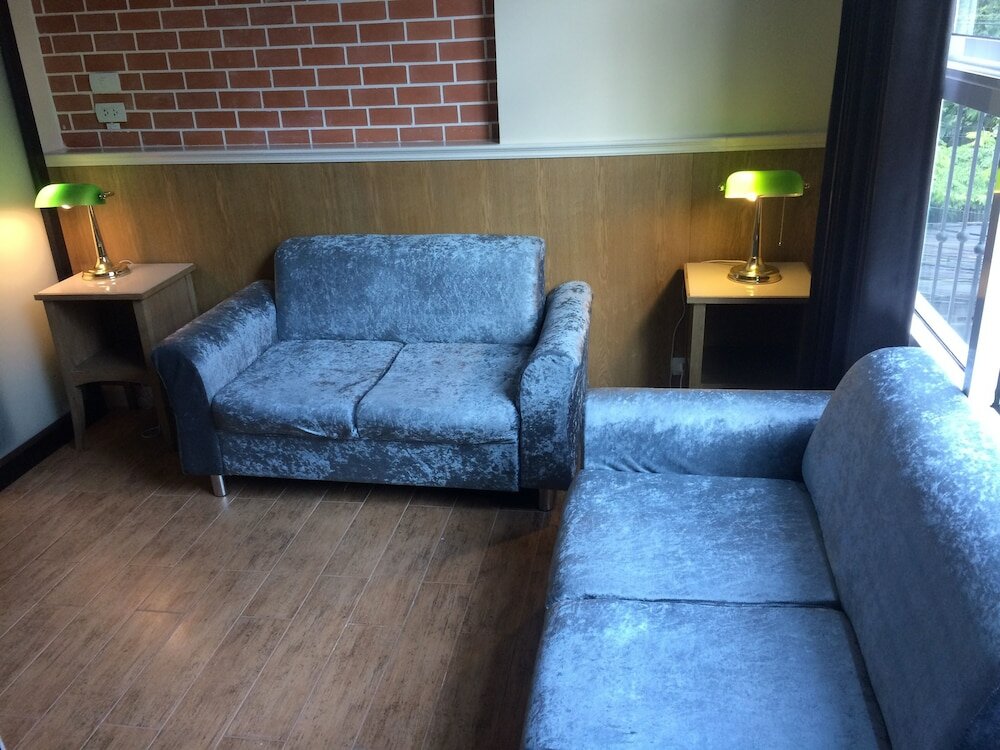 Фото Bourbon St Boutique Hotel