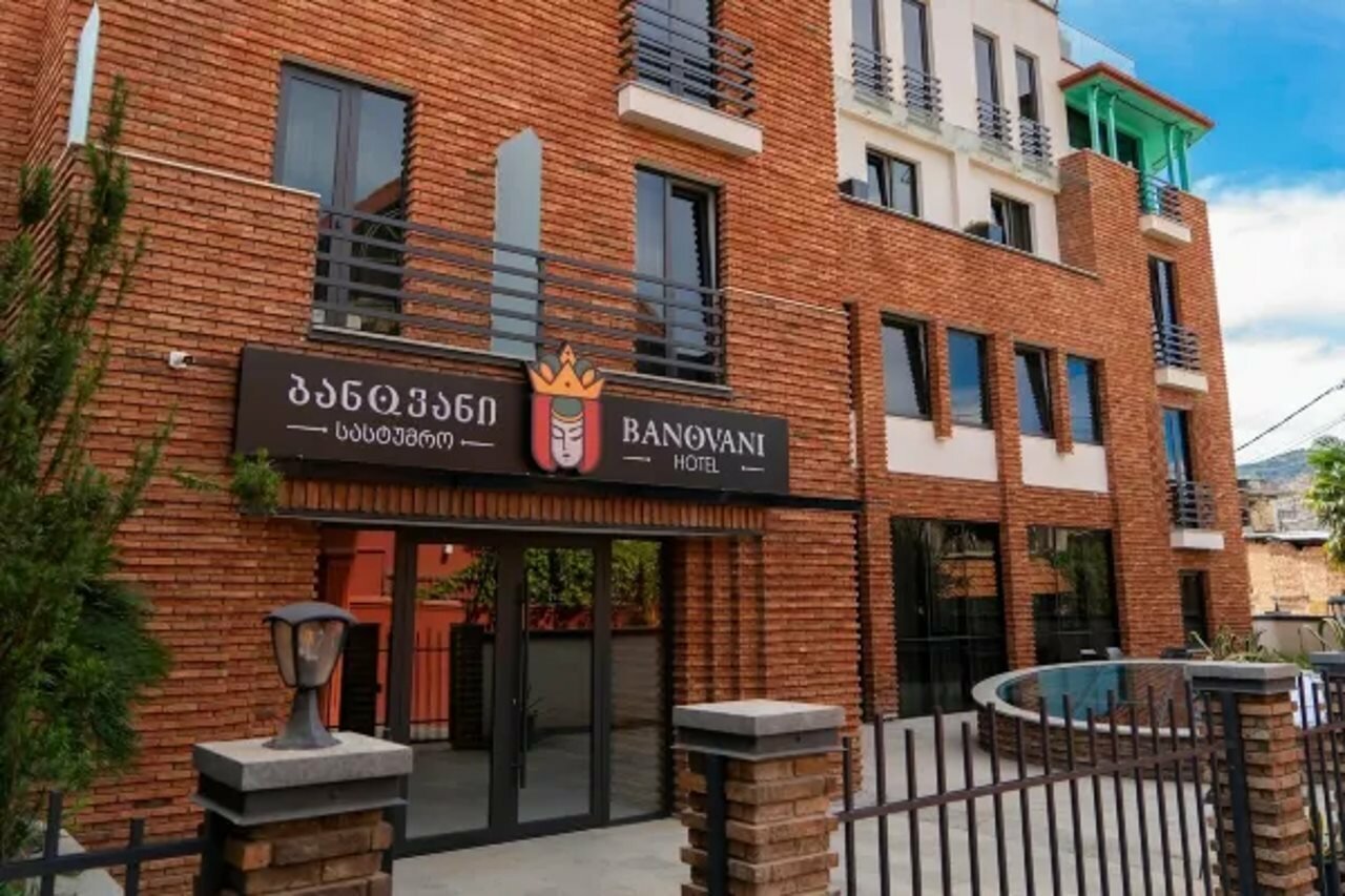 Фото отеля 1