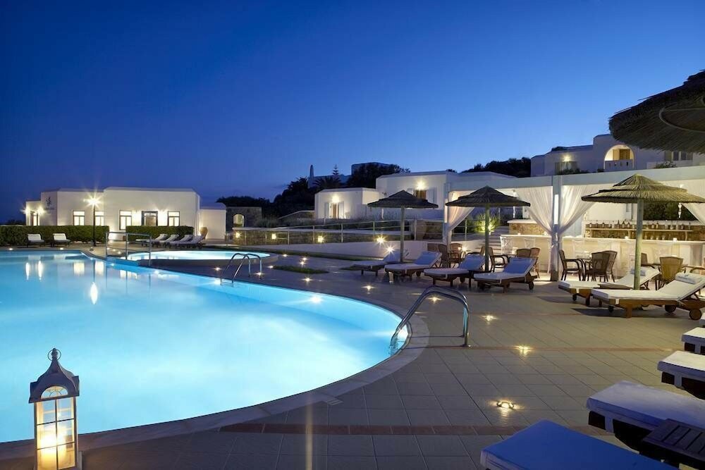 Фото Hotel Mediterranean