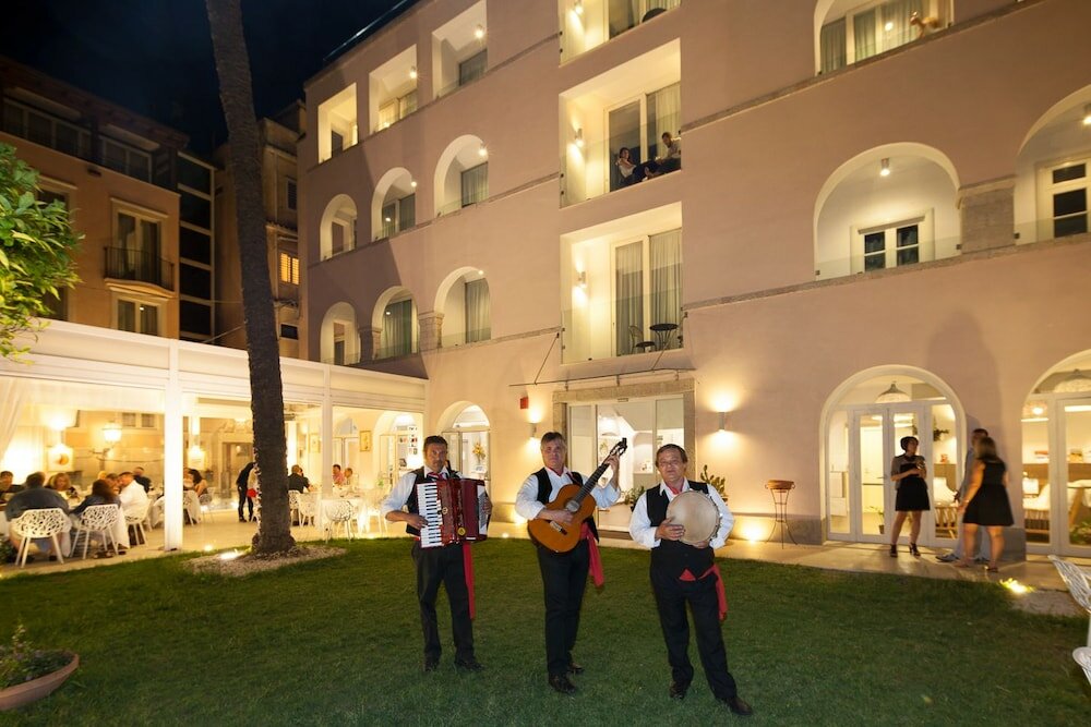 Фото Hotel Il Piccolo Giardino