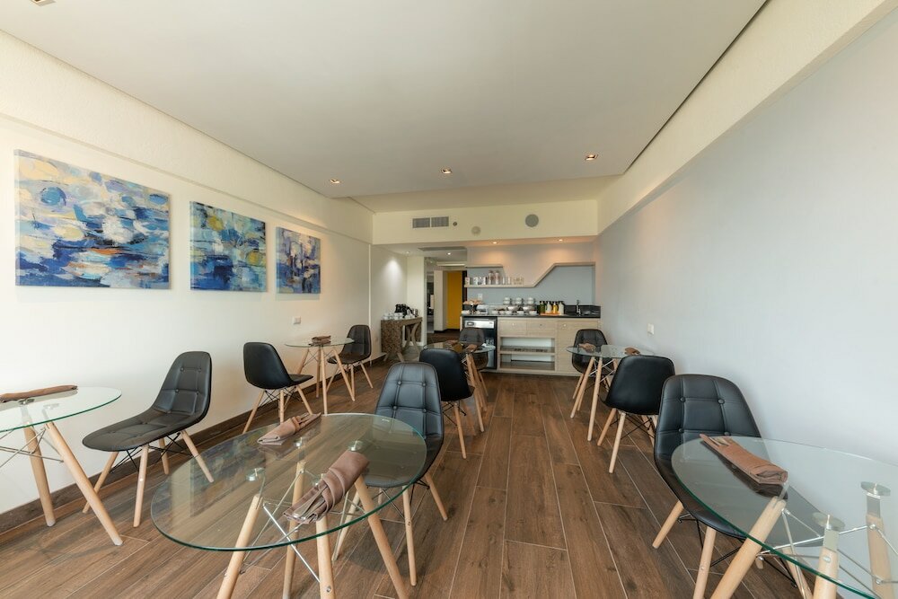 Фото Holiday Inn Guadalajara Expo