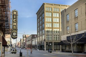 Гостиница Hotel Covington Cincinnati Riverfront