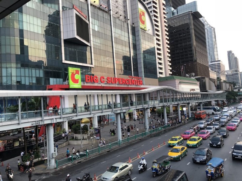 Фото The Konnect Hotel