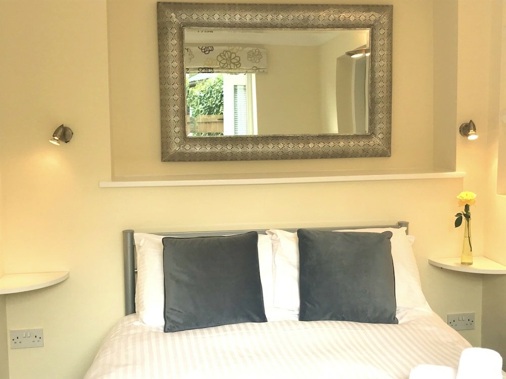 Фото St Raphael Guest House