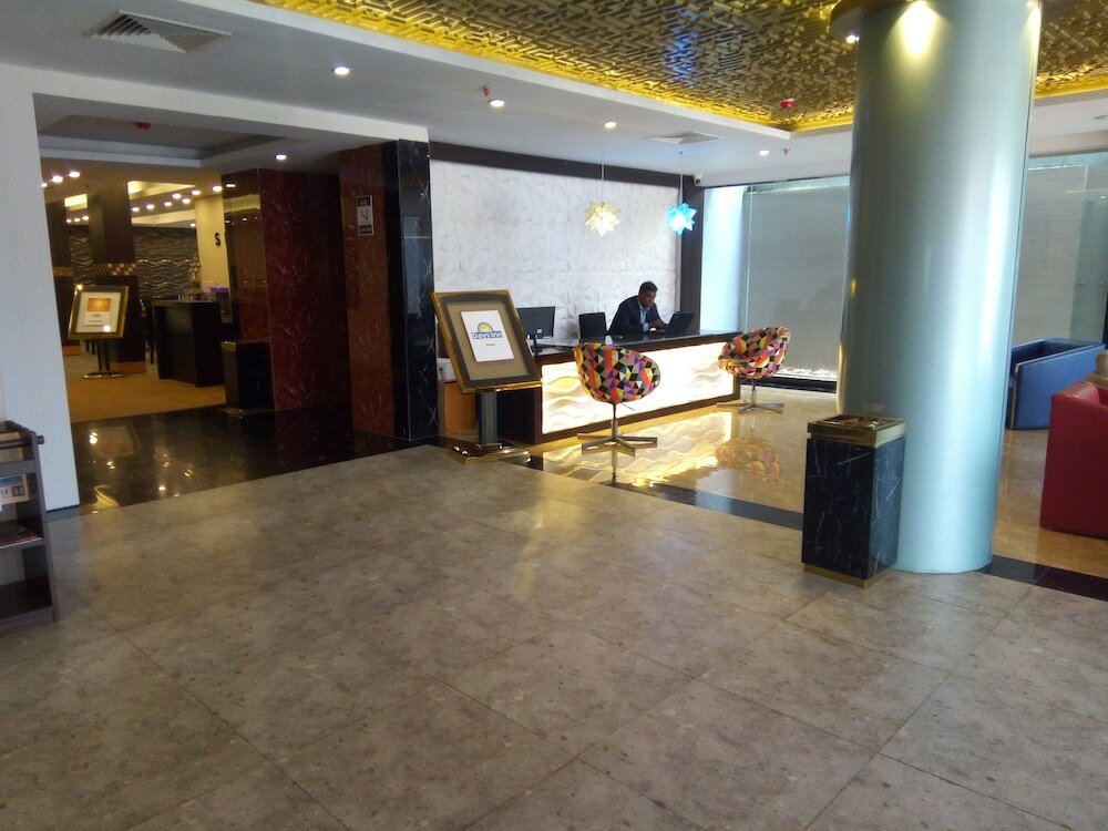 Фото Days Hotel Dhaka Baridhara