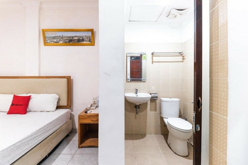 Фото RedDoorz @ Jalan Mojopahit Medan
