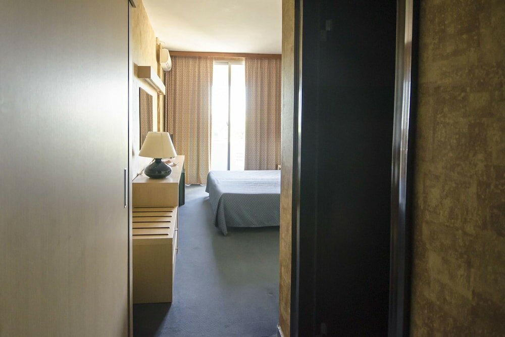 Фото Hotel Helios