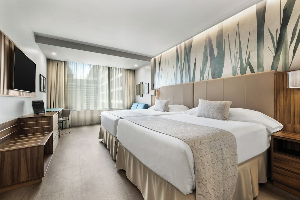 Фото Hotel Riu Plaza Chicago