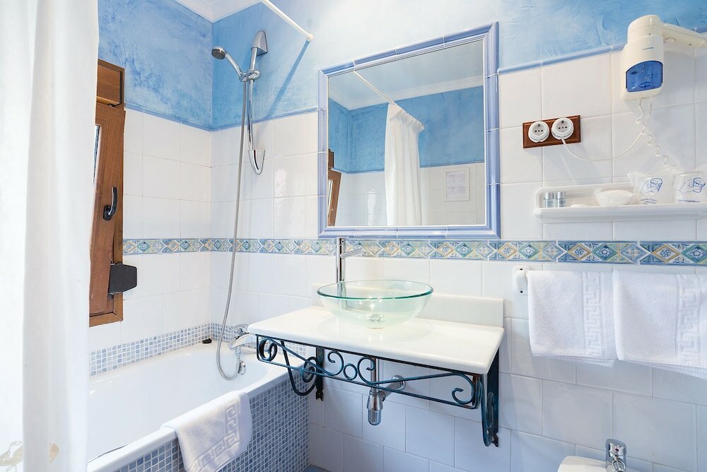 Фото Hotel California