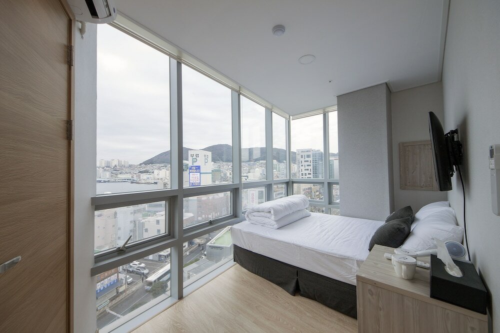 Фото K-Guesthouse Premium Nampo 1