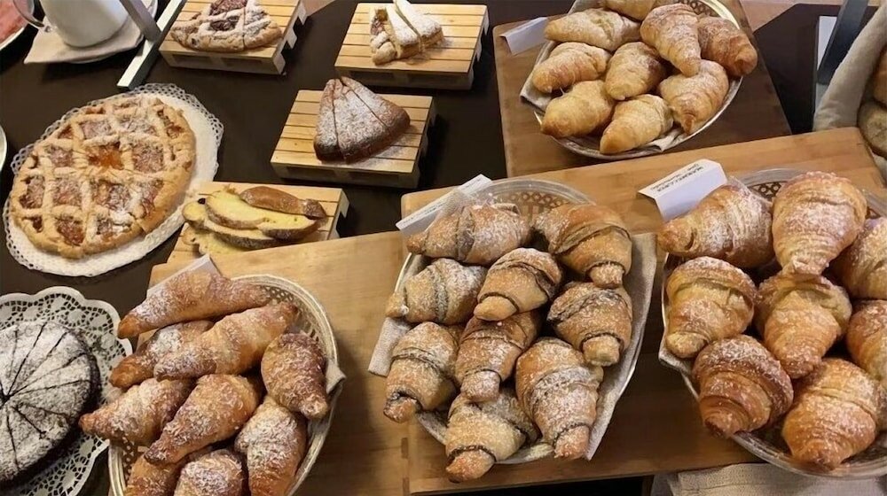 Фото Hotel Corona