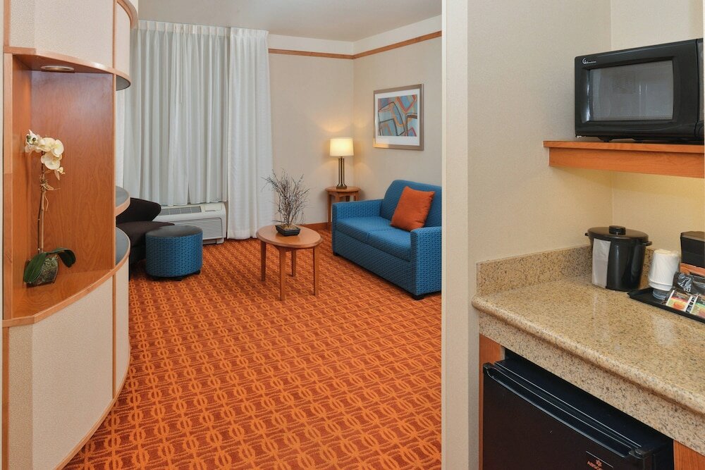 Фото Fairfield Inn and Suites by Marriott Sacramento Elk Grove
