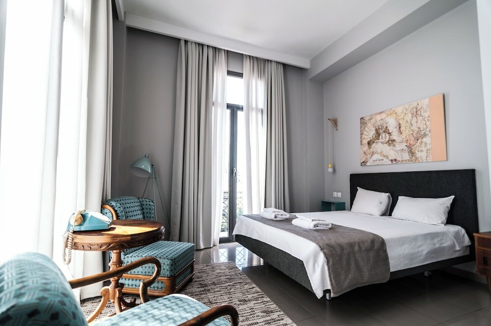 Фото The Caravan