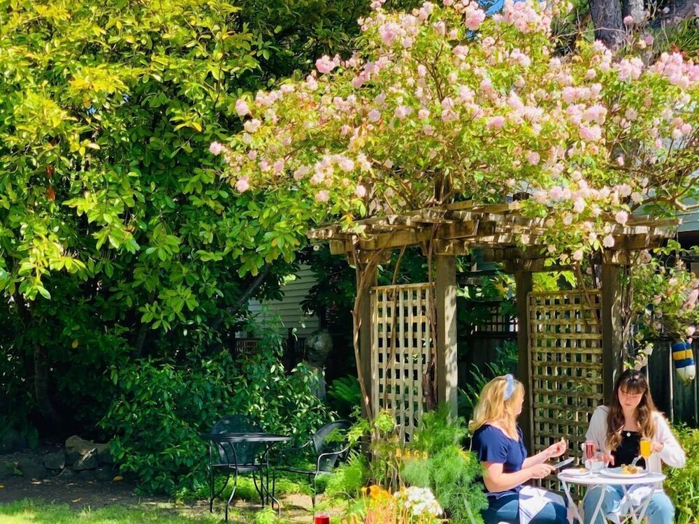 Фото Shelburne Hotel