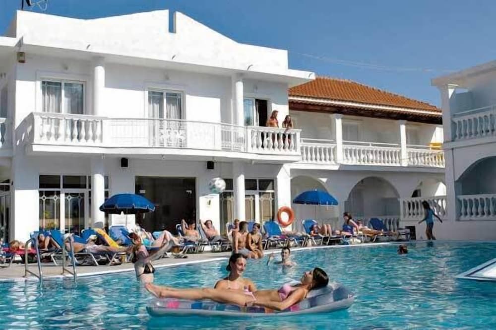 Фото Mariana Hotel