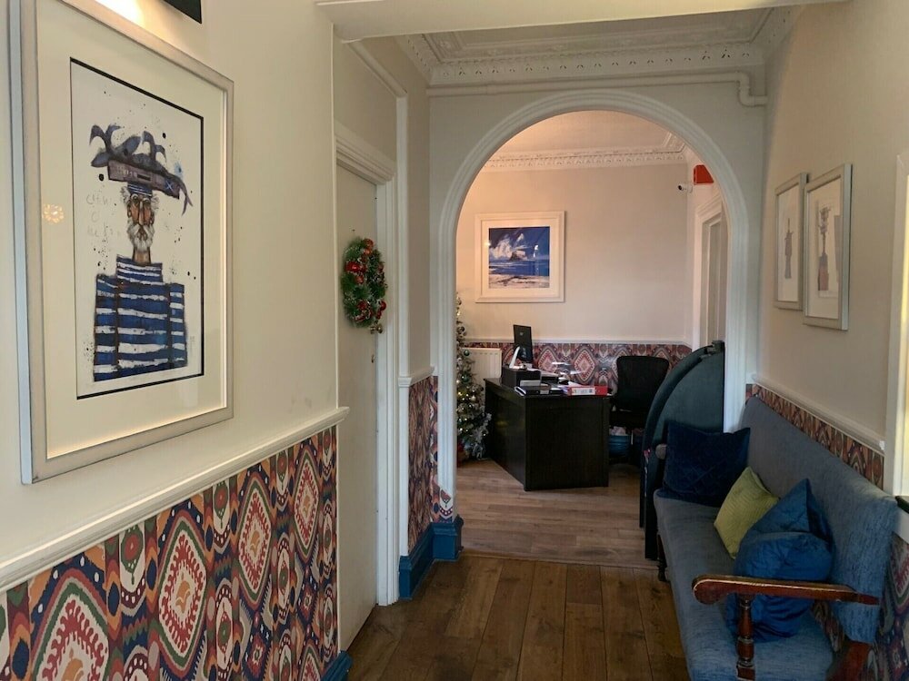 Фото Bayswell Park Hotel