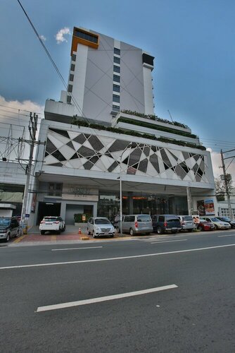 Внешний вид отеля Luxent Hotel в Кесон-Сити, фото 2