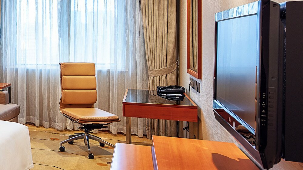 Фото Sheraton Chengdu Lido Hotel