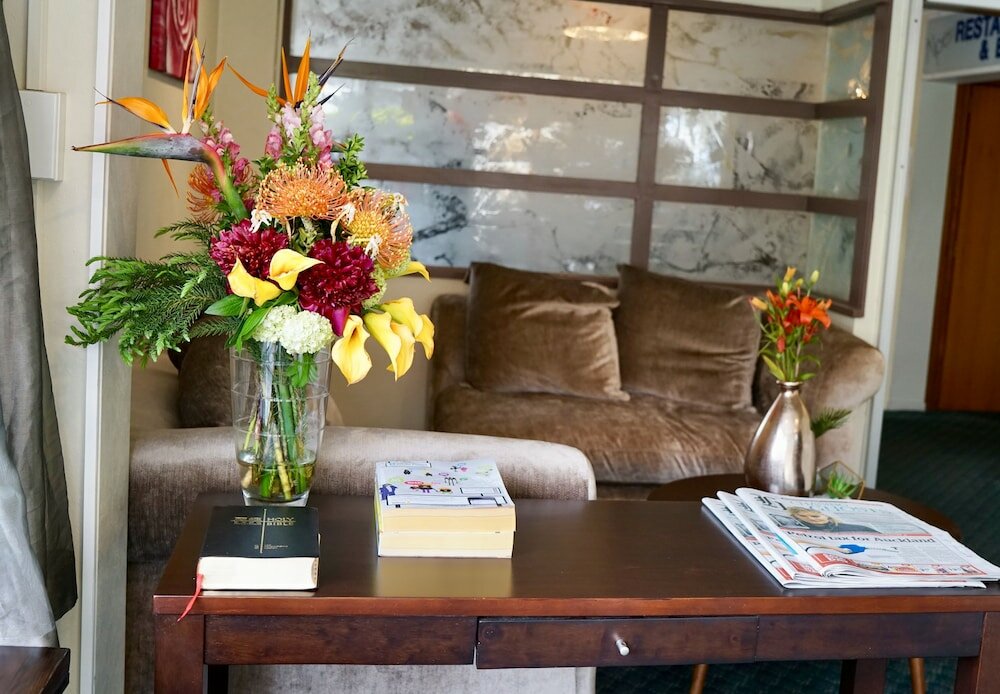 Фото Alpers Lodge & Conference Centre