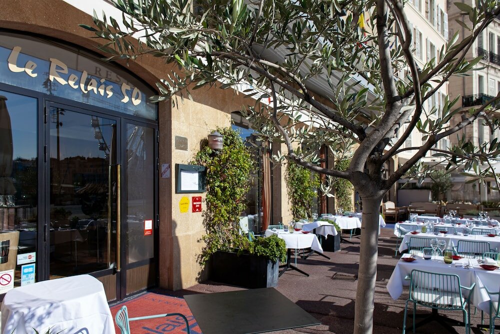 Фото La Résidence du Vieux Port