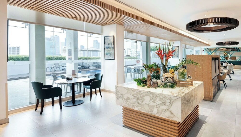 Фото Hilton Garden Inn Singapore Serangoon