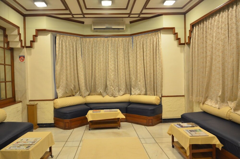 Фото Garden Hotel