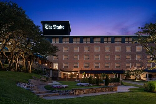 Гостиница The Drake Oak Brook, Autograph Collection в Элмхерсте