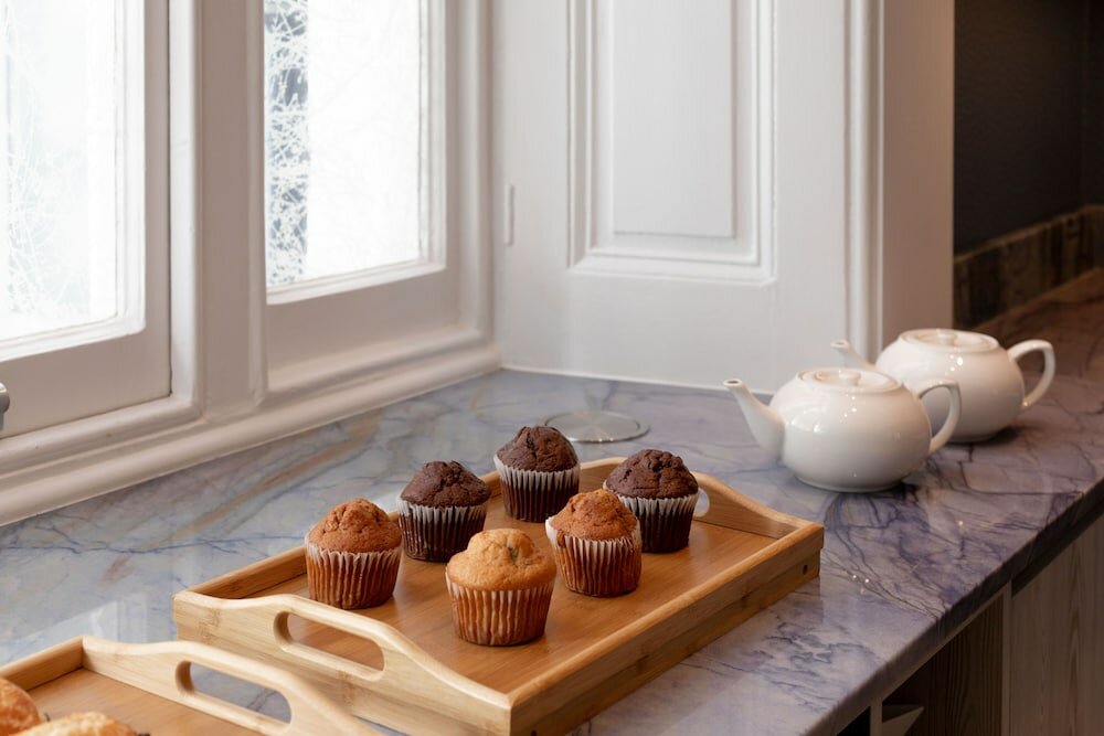 Фото Commodore Hotel