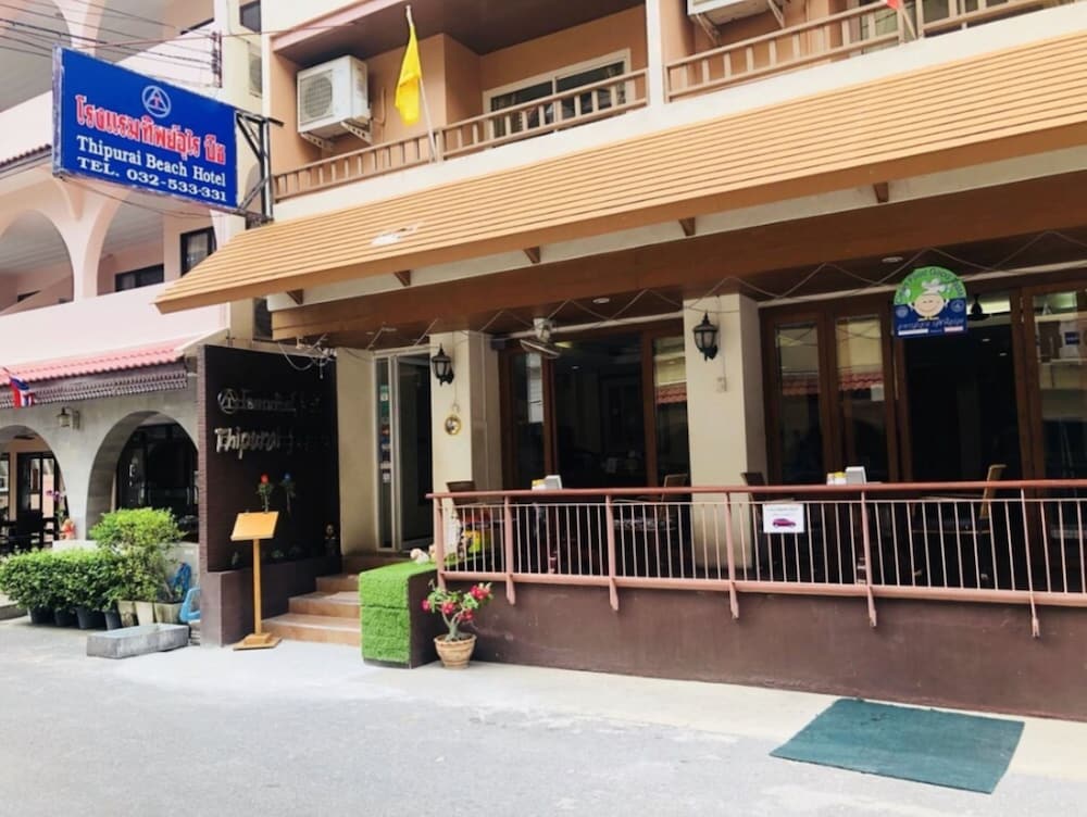 Фото Thipurai Beach Hotel