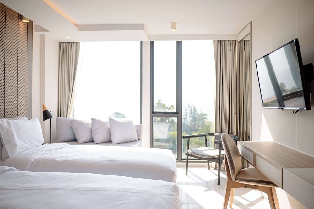 Фото Howard Johnson by Wyndham Pattaya JC