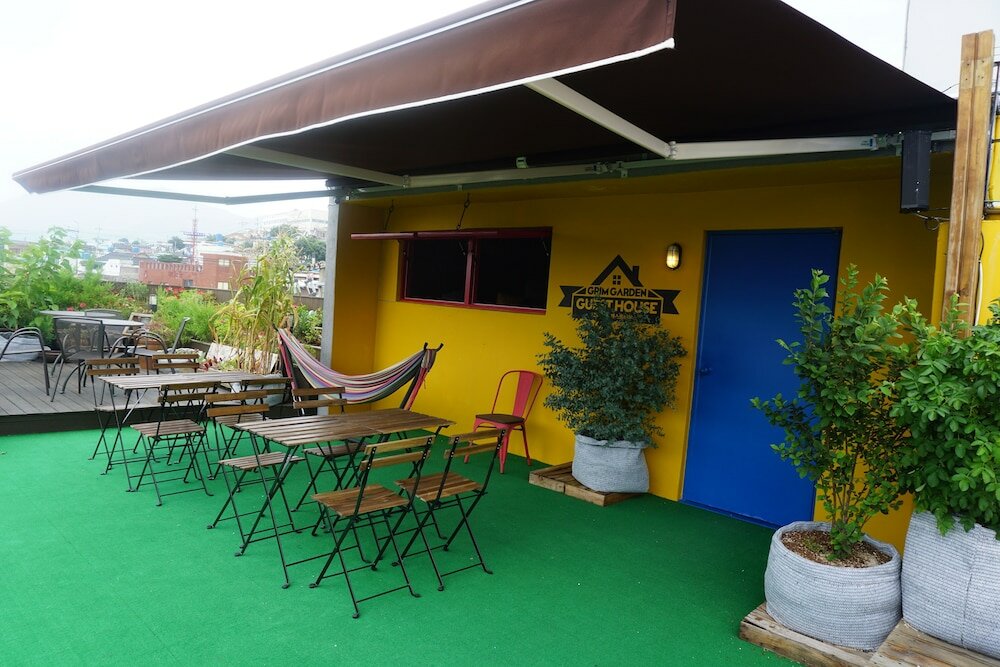 Фото Grim Garden Guest House