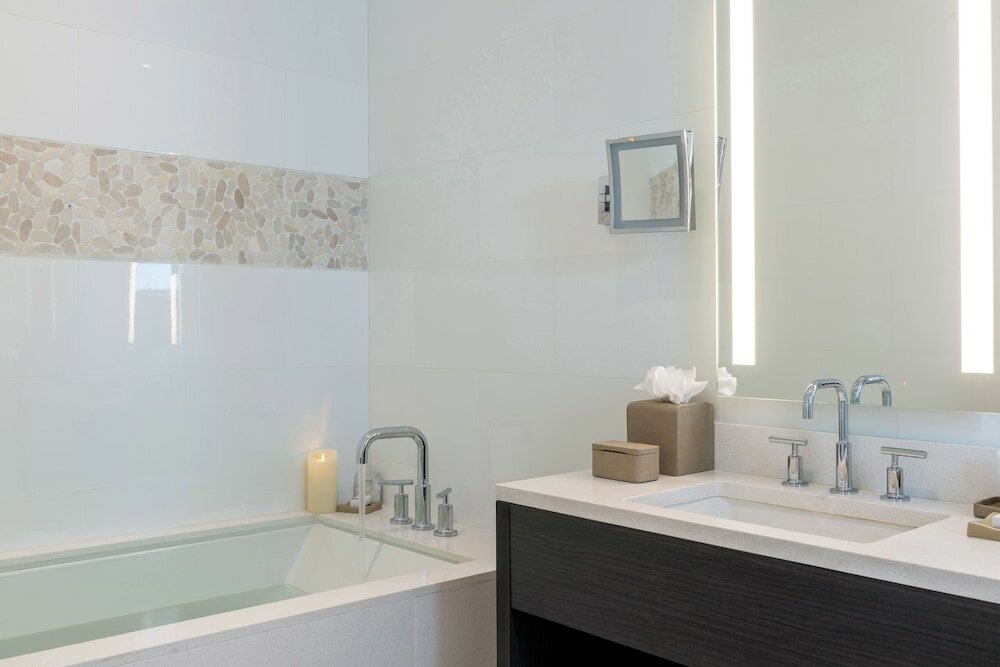 Фото The Marlin Hotel