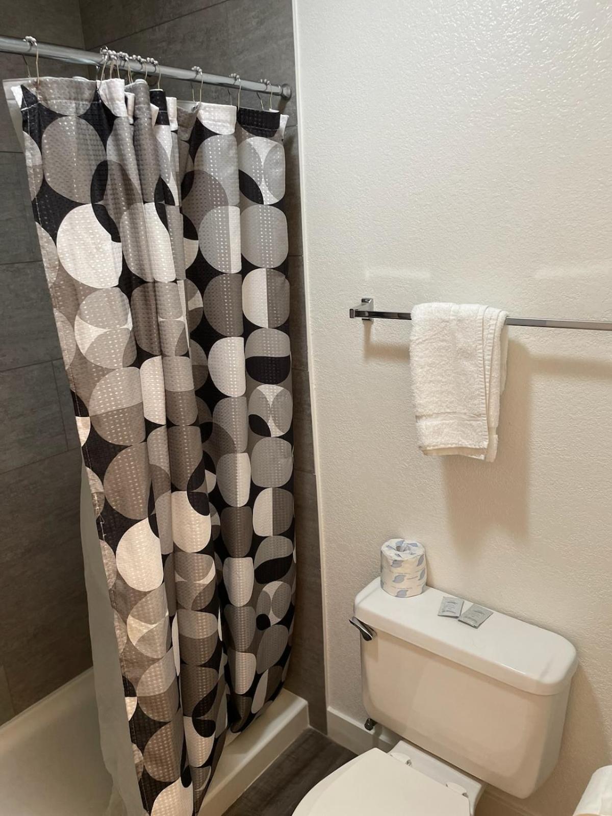 Фото Premier Inns Thousand Oaks