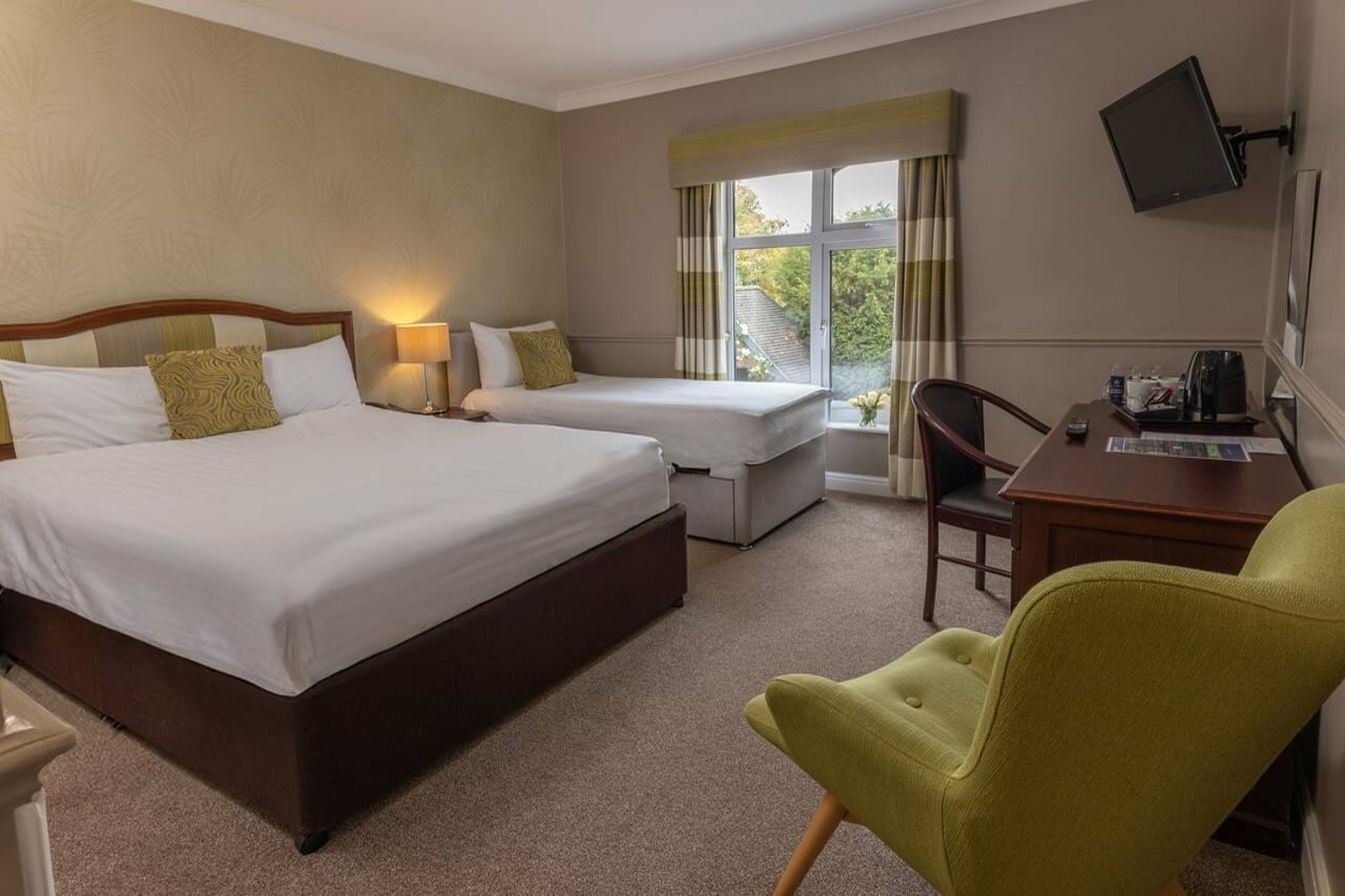 Фото отеля 2