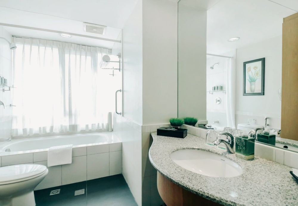 Фото Greenhills Elan Hotel Modern