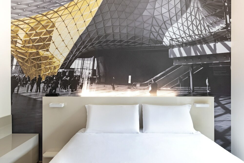 Фото B&b Hotel Milano Central Station