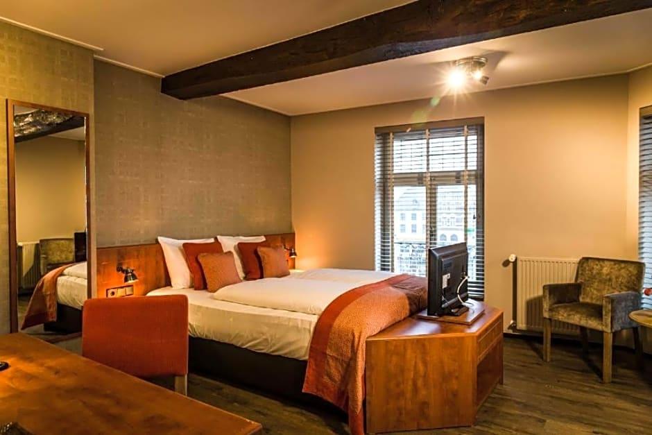 Фото De Limbourg