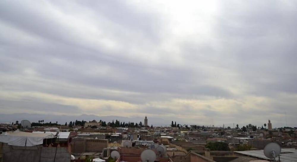 Фото Riad Charik