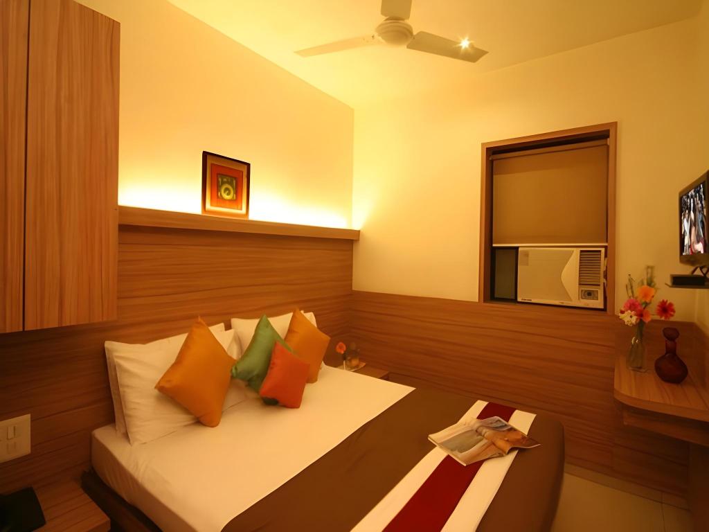 Фото Hotel Ratna Palace Residency