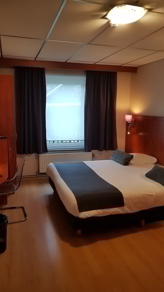 Фото Hôtel de l'Univers Liège