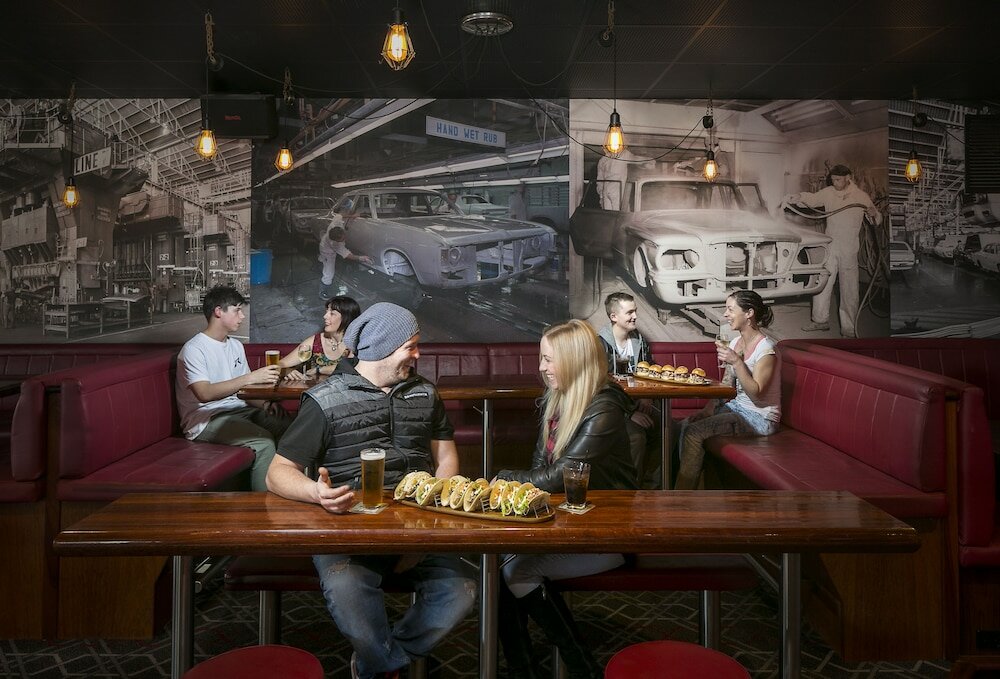 Фото Tonsley Hotel