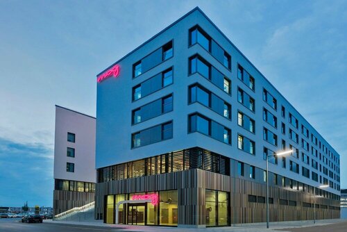 Гостиница Moxy Munich Ostbahnhof в Мюнхене