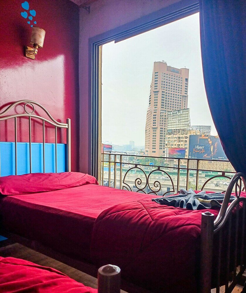 Фото Oasis Hotel