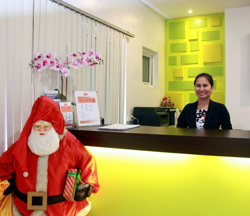 Фото Frederick's Apartelle