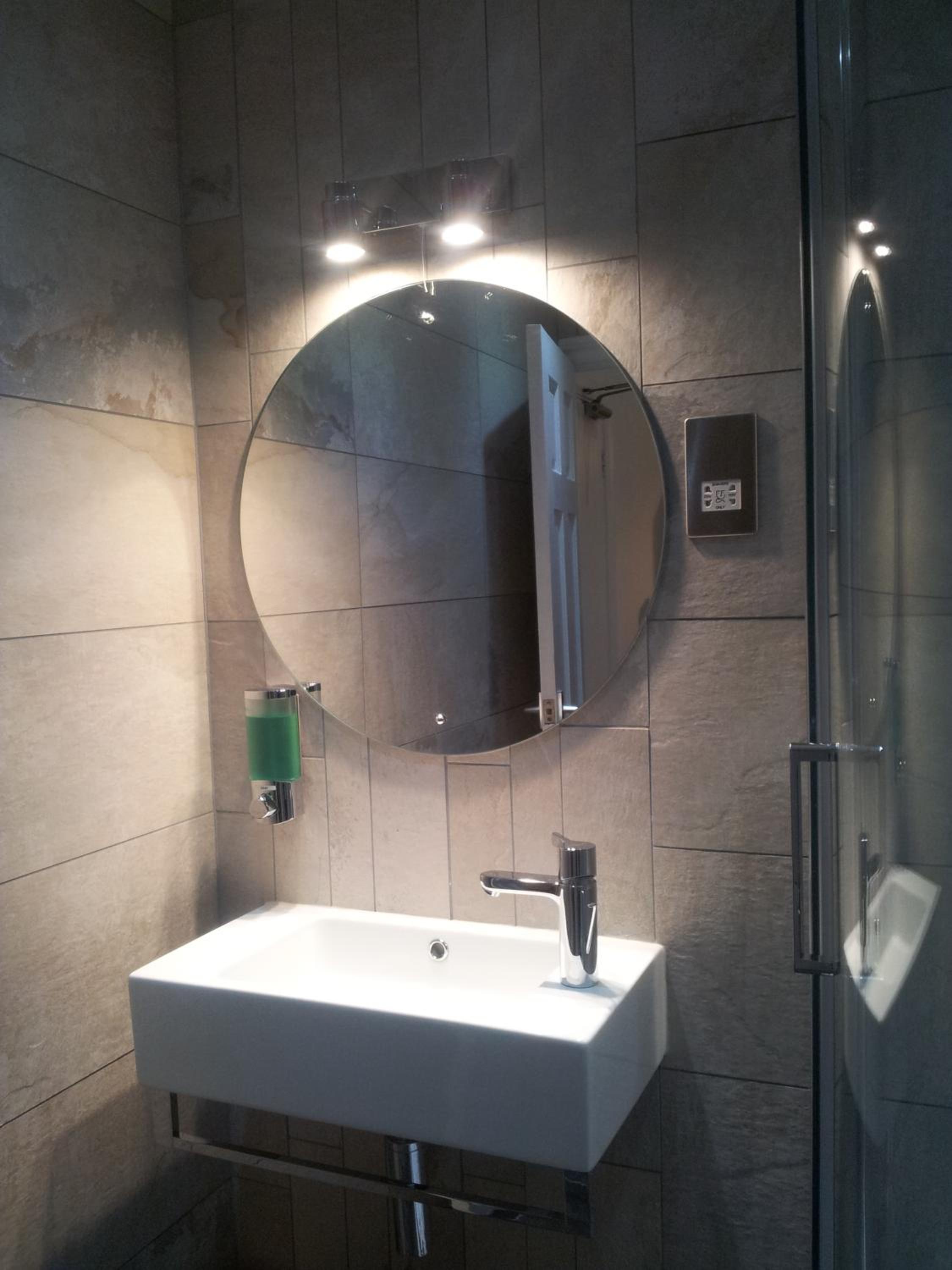 Фото Chelsea House Hotel