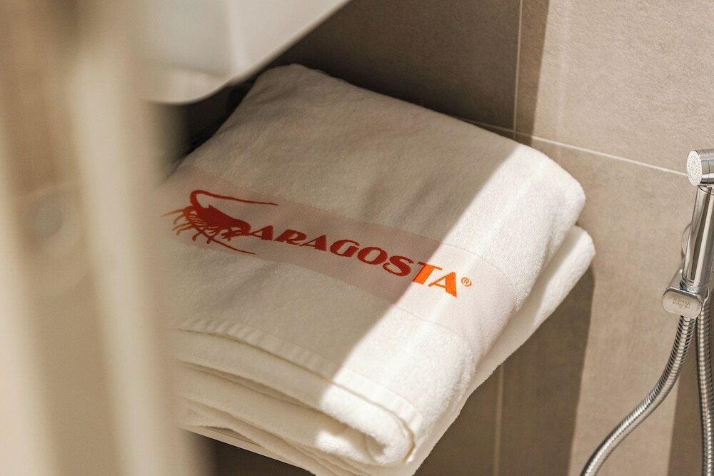 Фото Aragosta Hotel & Restaurant