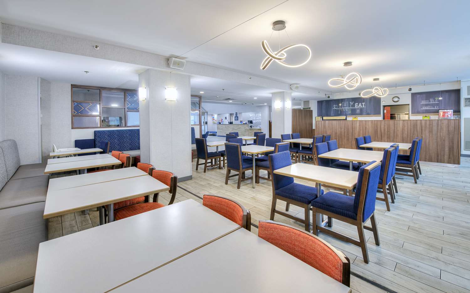 Фото Hampton Inn by Hilton Ottawa