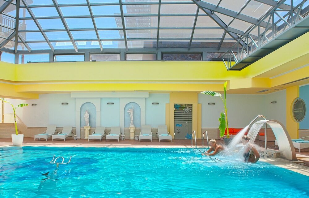 Фото Natura Park Village