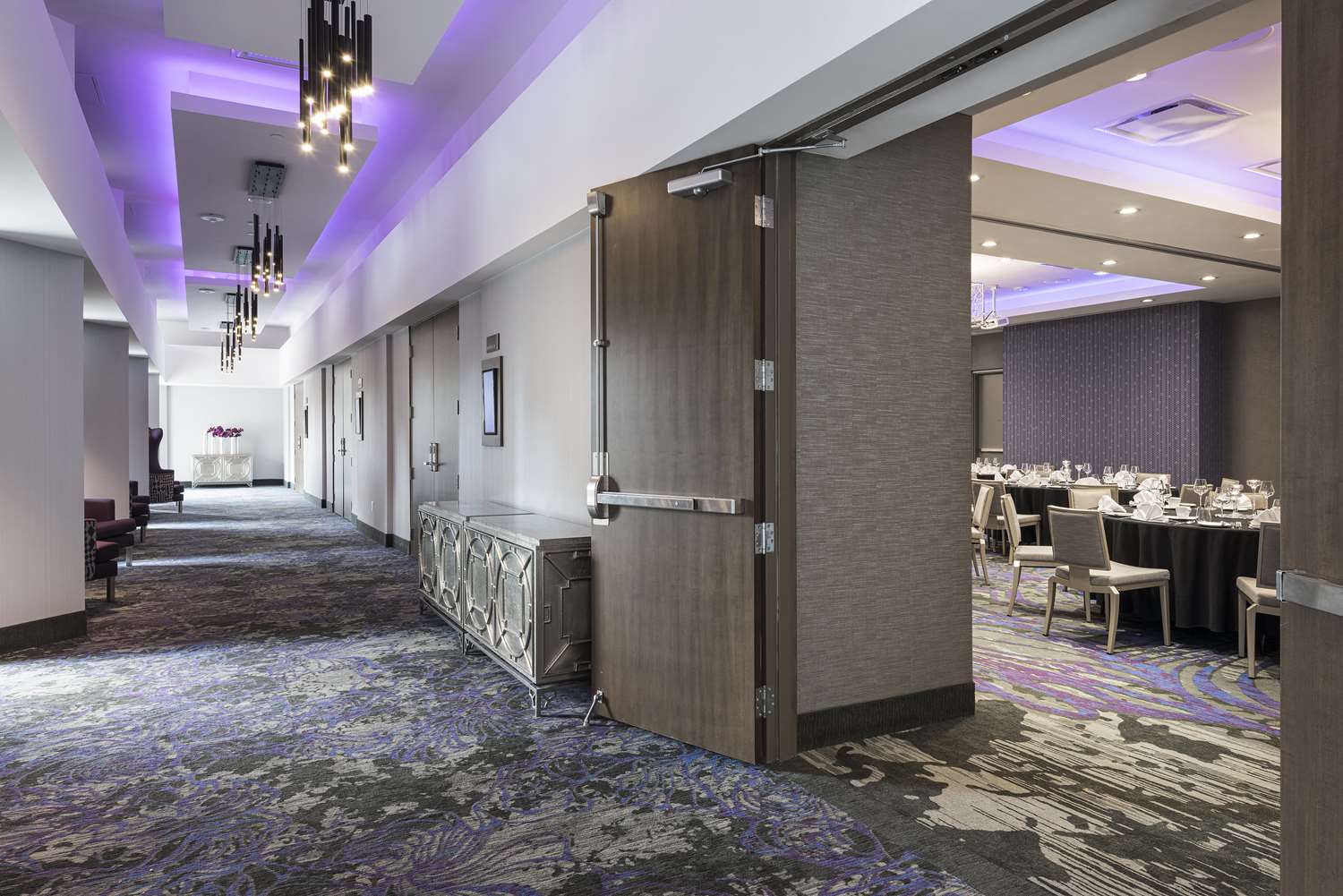 Фото Homewood Suites by Hilton Ottawa Downtown